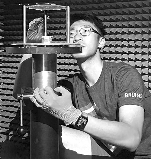 student measuring antenna radiation pattern