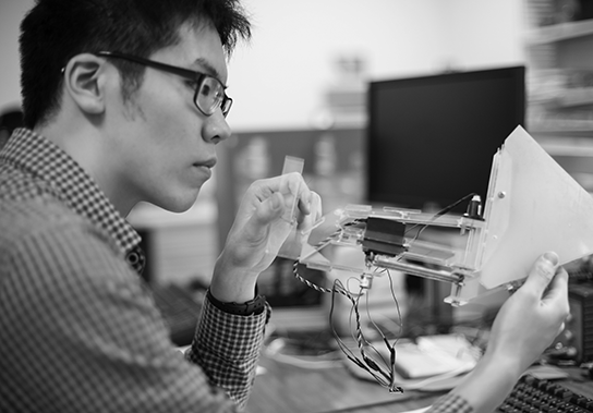 graduate student Bryan Lee